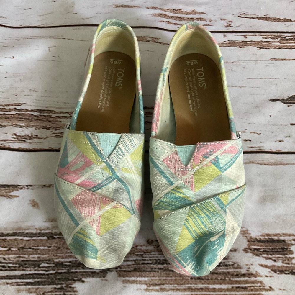 TOM CLASSIC PASTEL MULTI CANVAS‎ TRIANGLES SLIP ONS